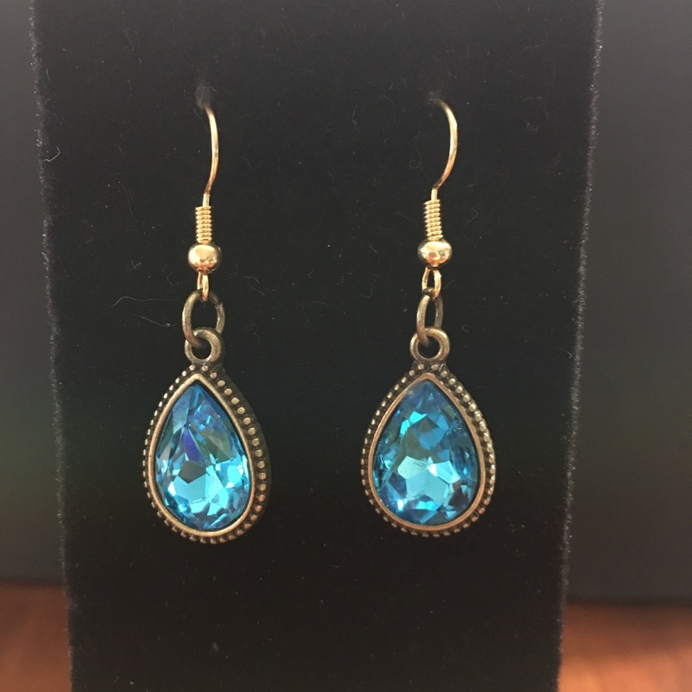 Tear Drop Blue Earrings